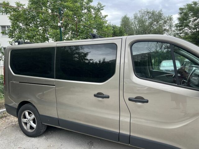 Коричневый Рено Трафик, объемом двигателя 1.6 л и пробегом 212 тыс. км за 14500 $, фото 6 на Automoto.ua