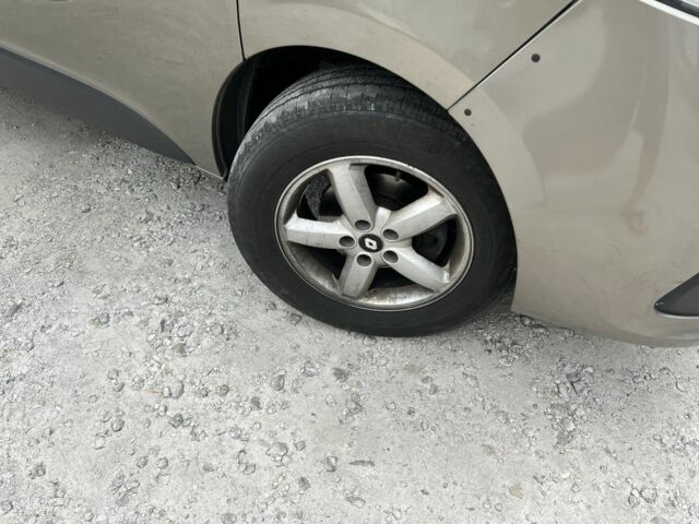 Коричневый Рено Трафик, объемом двигателя 1.6 л и пробегом 212 тыс. км за 14500 $, фото 13 на Automoto.ua