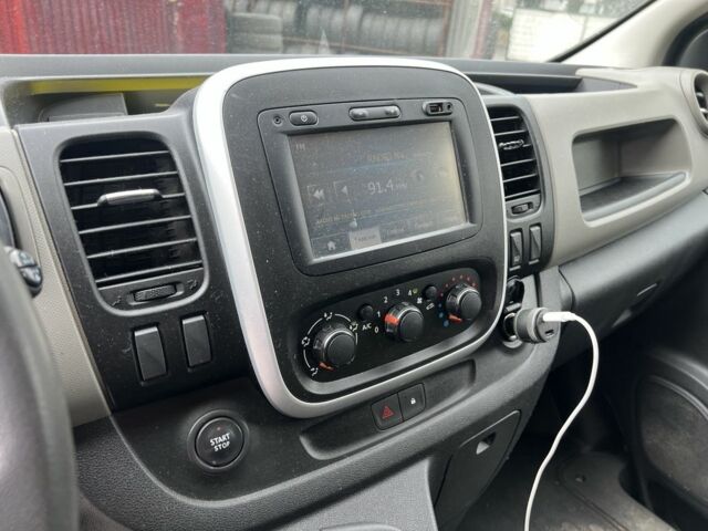 Коричневый Рено Трафик, объемом двигателя 1.6 л и пробегом 212 тыс. км за 14500 $, фото 8 на Automoto.ua