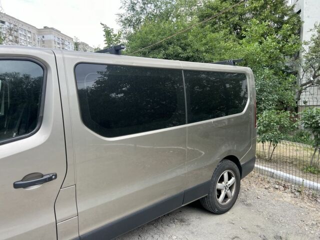 Коричневый Рено Трафик, объемом двигателя 1.6 л и пробегом 212 тыс. км за 14500 $, фото 5 на Automoto.ua