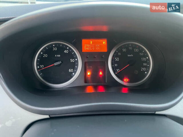 Коричневий Рено Трафік, об'ємом двигуна 2 л та пробігом 270 тис. км за 16450 $, фото 14 на Automoto.ua