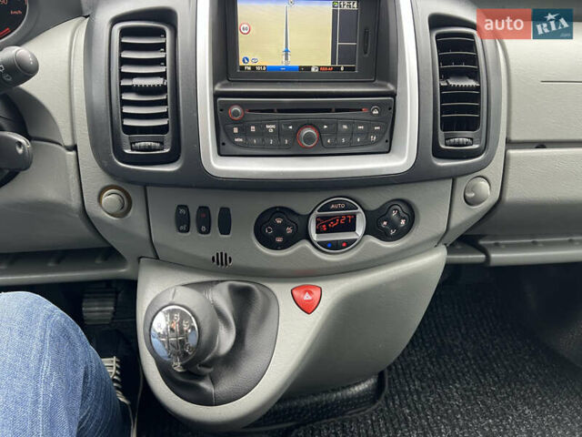 Коричневий Рено Трафік, об'ємом двигуна 2 л та пробігом 278 тис. км за 15970 $, фото 31 на Automoto.ua