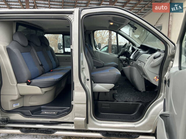 Коричневий Рено Трафік, об'ємом двигуна 2 л та пробігом 278 тис. км за 15970 $, фото 10 на Automoto.ua