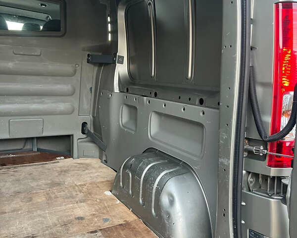 Коричневий Рено Трафік, об'ємом двигуна 2 л та пробігом 270 тис. км за 16450 $, фото 32 на Automoto.ua