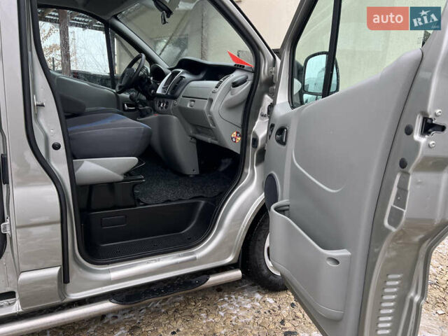 Коричневий Рено Трафік, об'ємом двигуна 2 л та пробігом 278 тис. км за 15970 $, фото 11 на Automoto.ua