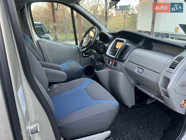 Коричневий Рено Трафік, об'ємом двигуна 2 л та пробігом 270 тис. км за 16450 $, фото 20 на Automoto.ua