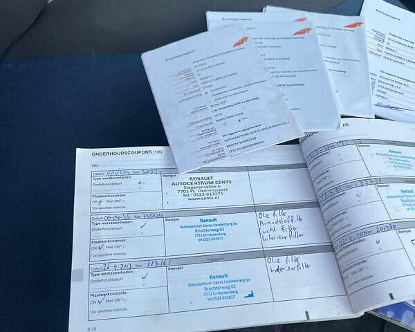 Коричневий Рено Трафік, об'ємом двигуна 2 л та пробігом 270 тис. км за 16450 $, фото 35 на Automoto.ua