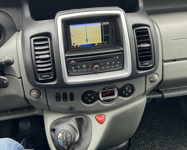 Коричневий Рено Трафік, об'ємом двигуна 2 л та пробігом 278 тис. км за 15970 $, фото 36 на Automoto.ua