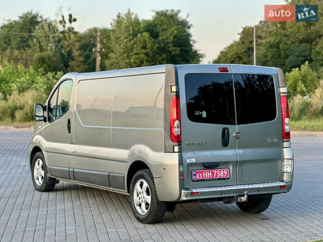 Коричневый Рено Трафик, объемом двигателя 2 л и пробегом 169 тыс. км за 14300 $, фото 14 на Automoto.ua