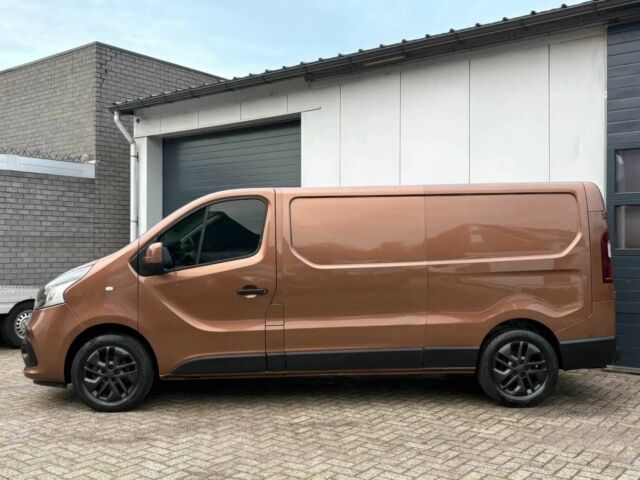 Коричневий Рено Трафік, об'ємом двигуна 1.6 л та пробігом 79 тис. км за 5700 $, фото 3 на Automoto.ua