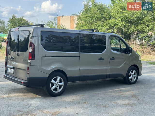 Коричневий Рено Трафік, об'ємом двигуна 1.6 л та пробігом 214 тис. км за 13400 $, фото 5 на Automoto.ua