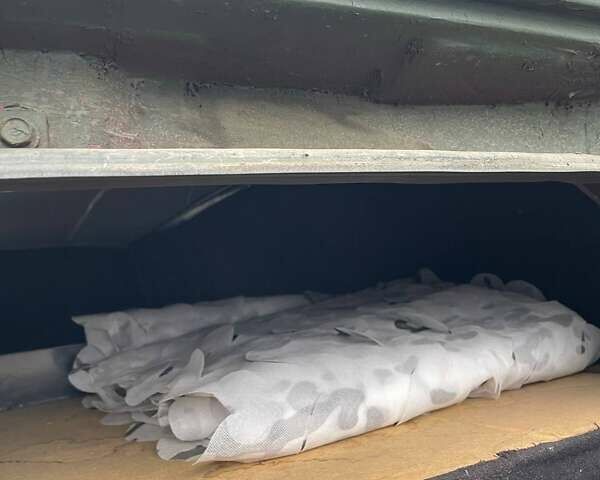 Червоний Рено Трафік, об'ємом двигуна 2.16 л та пробігом 300 тис. км за 2800 $, фото 8 на Automoto.ua