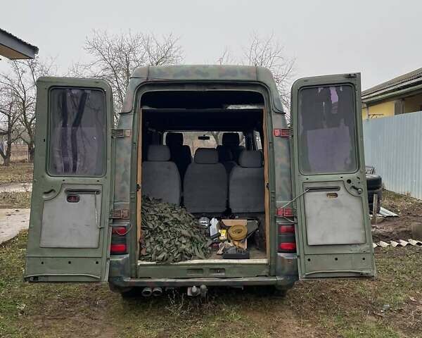 Червоний Рено Трафік, об'ємом двигуна 2.16 л та пробігом 300 тис. км за 2800 $, фото 7 на Automoto.ua