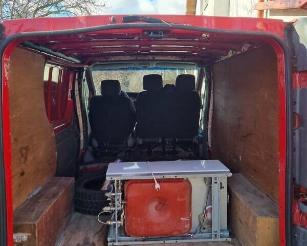 Червоний Рено Трафік, об'ємом двигуна 1.9 л та пробігом 238 тис. км за 5500 $, фото 7 на Automoto.ua