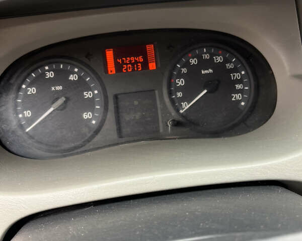 Рено Трафик 2009 в Владимир-Волынский на Automoto.ua Красный Рено Трафик, объемом двигателя 2 л и пробегом 478 тыс. км за 6299 $, фото 15 на Automoto.ua