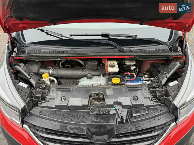 Червоний Рено Трафік, об'ємом двигуна 0 л та пробігом 200 тис. км за 20500 $, фото 6 на Automoto.ua