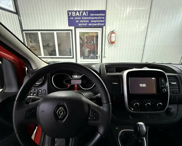 Червоний Рено Трафік, об'ємом двигуна 0 л та пробігом 200 тис. км за 20500 $, фото 9 на Automoto.ua