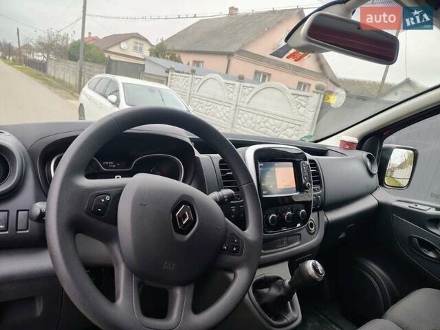 Червоний Рено Трафік, об'ємом двигуна 2 л та пробігом 248 тис. км за 18500 $, фото 11 на Automoto.ua