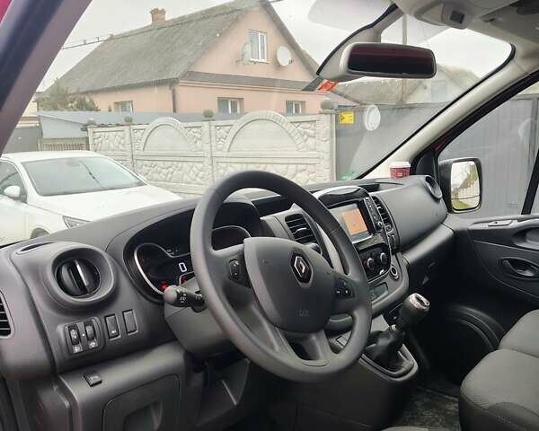 Червоний Рено Трафік, об'ємом двигуна 2 л та пробігом 248 тис. км за 18500 $, фото 10 на Automoto.ua