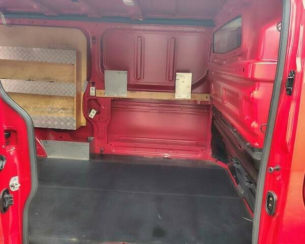 Червоний Рено Трафік, об'ємом двигуна 2 л та пробігом 248 тис. км за 18500 $, фото 21 на Automoto.ua