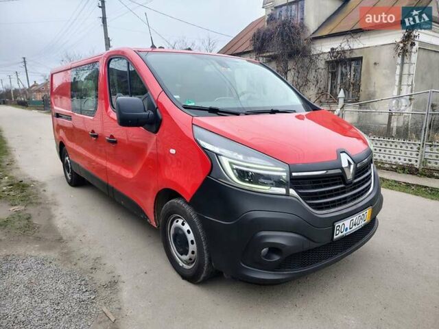 Червоний Рено Трафік, об'ємом двигуна 2 л та пробігом 248 тис. км за 18500 $, фото 2 на Automoto.ua