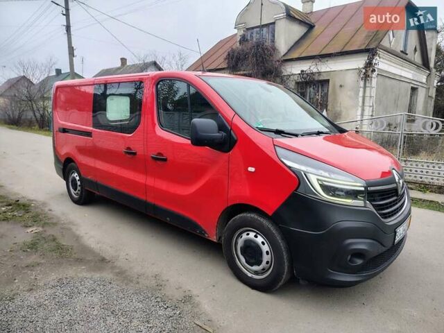 Червоний Рено Трафік, об'ємом двигуна 2 л та пробігом 248 тис. км за 18500 $, фото 4 на Automoto.ua