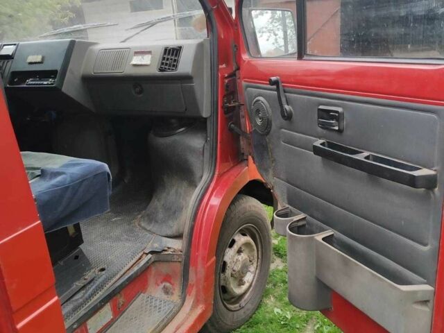 Красный Рено Трафик, объемом двигателя 0 л и пробегом 600 тыс. км за 1910 $, фото 9 на Automoto.ua