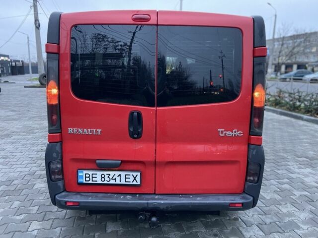 Красный Рено Трафик, объемом двигателя 1.9 л и пробегом 450 тыс. км за 7500 $, фото 4 на Automoto.ua