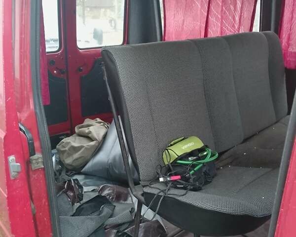 Красный Рено Трафик, объемом двигателя 1.65 л и пробегом 300 тыс. км за 1700 $, фото 3 на Automoto.ua