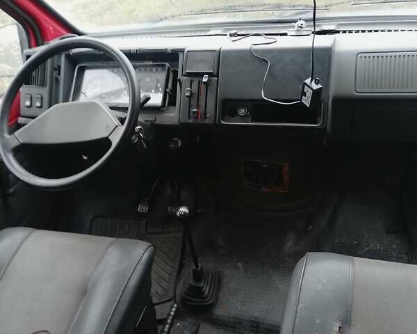 Красный Рено Трафик, объемом двигателя 1.65 л и пробегом 300 тыс. км за 1700 $, фото 4 на Automoto.ua