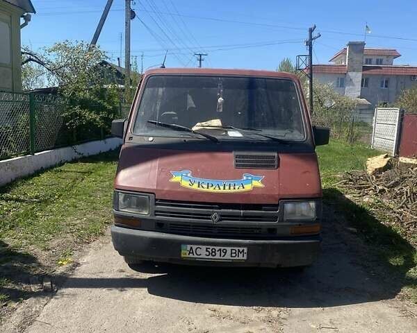 Червоний Рено Трафік, об'ємом двигуна 2.2 л та пробігом 250 тис. км за 950 $, фото 6 на Automoto.ua