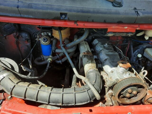 Красный Рено Трафик, объемом двигателя 2.5 л и пробегом 300 тыс. км за 950 $, фото 6 на Automoto.ua