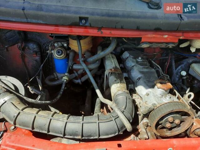 Красный Рено Трафик, объемом двигателя 2.5 л и пробегом 300 тыс. км за 950 $, фото 5 на Automoto.ua