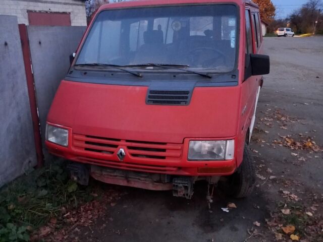 Червоний Рено Трафік, об'ємом двигуна 0 л та пробігом 200 тис. км за 250 $, фото 1 на Automoto.ua