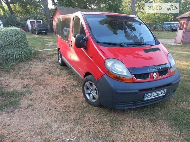 Красный Рено Трафик, объемом двигателя 1.87 л и пробегом 417 тыс. км за 6200 $, фото 2 на Automoto.ua