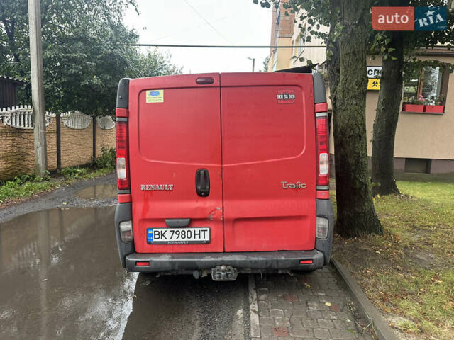 Червоний Рено Трафік, об'ємом двигуна 1.87 л та пробігом 470 тис. км за 4500 $, фото 2 на Automoto.ua