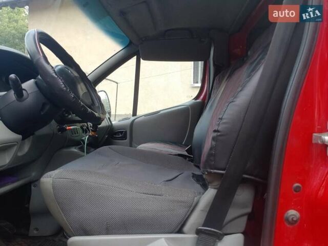 Червоний Рено Трафік, об'ємом двигуна 1.9 л та пробігом 387 тис. км за 4500 $, фото 3 на Automoto.ua