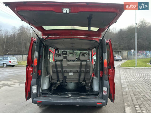 Червоний Рено Трафік, об'ємом двигуна 2.5 л та пробігом 350 тис. км за 7499 $, фото 18 на Automoto.ua