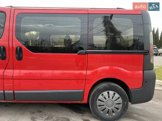 Червоний Рено Трафік, об'ємом двигуна 2.5 л та пробігом 350 тис. км за 7499 $, фото 6 на Automoto.ua