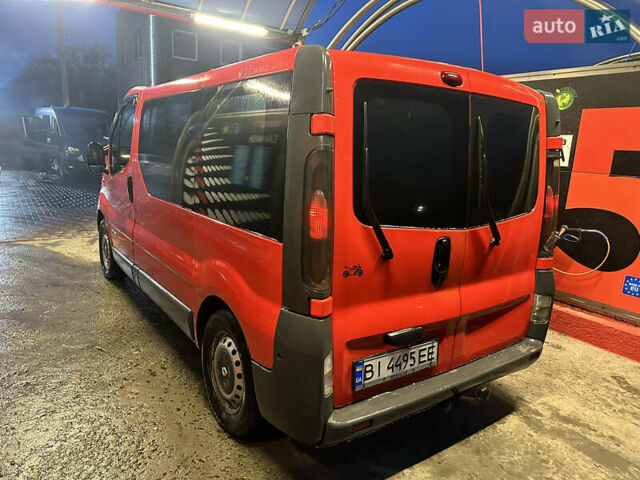 Красный Рено Трафик, объемом двигателя 1.87 л и пробегом 367 тыс. км за 7500 $, фото 6 на Automoto.ua