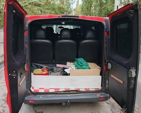 Червоний Рено Трафік, об'ємом двигуна 1.87 л та пробігом 367 тис. км за 6350 $, фото 3 на Automoto.ua