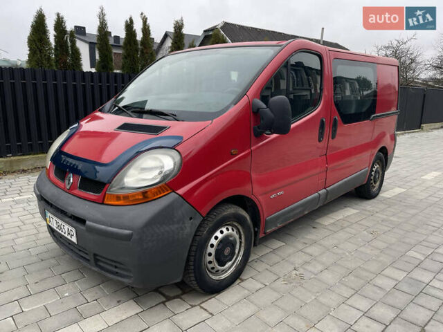 Красный Рено Трафик, объемом двигателя 1.9 л и пробегом 277 тыс. км за 4999 $, фото 2 на Automoto.ua