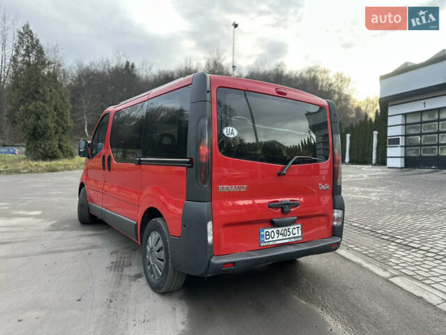 Червоний Рено Трафік, об'ємом двигуна 2.5 л та пробігом 350 тис. км за 7499 $, фото 7 на Automoto.ua