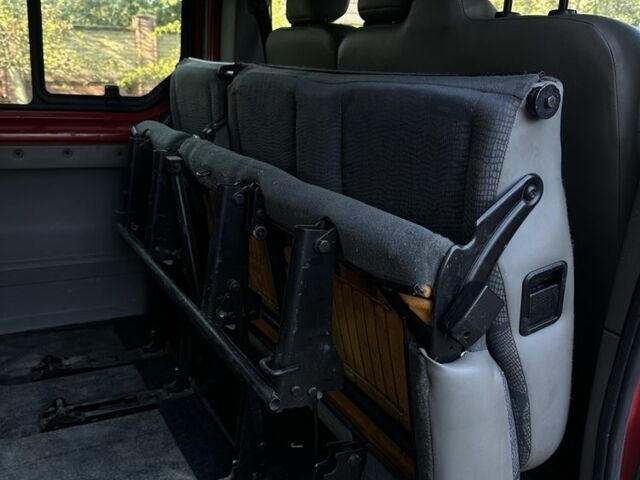 Червоний Рено Трафік, об'ємом двигуна 0 л та пробігом 340 тис. км за 3699 $, фото 6 на Automoto.ua