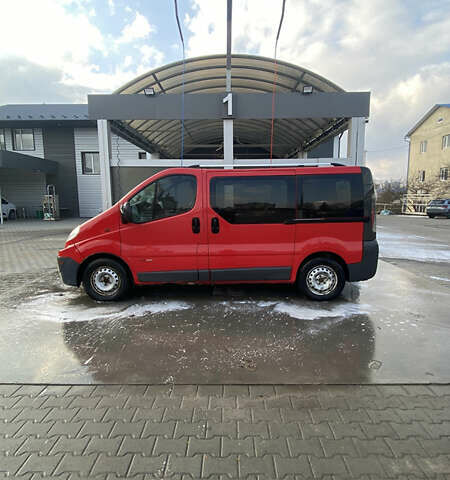 Красный Рено Трафик, объемом двигателя 2.5 л и пробегом 524 тыс. км за 6300 $, фото 4 на Automoto.ua