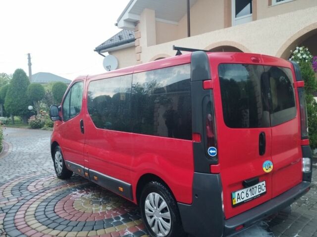 Красный Рено Трафик, объемом двигателя 1.9 л и пробегом 3 тыс. км за 6700 $, фото 2 на Automoto.ua