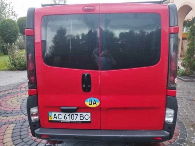 Красный Рено Трафик, объемом двигателя 1.9 л и пробегом 3 тыс. км за 6700 $, фото 3 на Automoto.ua