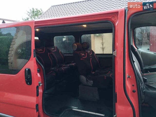 Красный Рено Трафик, объемом двигателя 1.87 л и пробегом 290 тыс. км за 6700 $, фото 9 на Automoto.ua