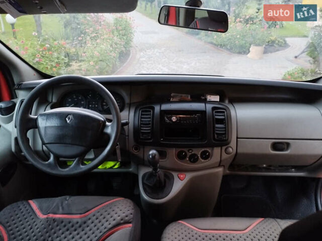 Красный Рено Трафик, объемом двигателя 1.87 л и пробегом 290 тыс. км за 6700 $, фото 11 на Automoto.ua