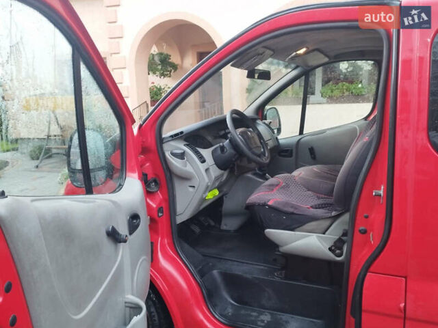 Красный Рено Трафик, объемом двигателя 1.87 л и пробегом 290 тыс. км за 6700 $, фото 10 на Automoto.ua